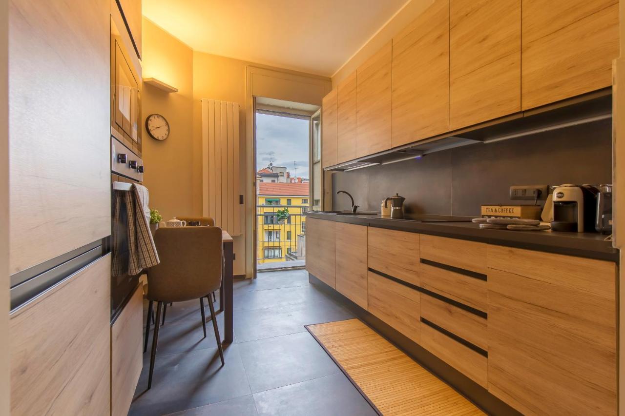 Modern & Bright 2 Bedroom Flat 50M From M4 Stop Мілан Екстер'єр фото